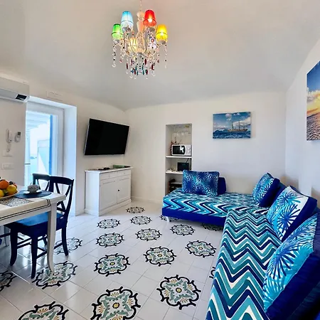 Yourhome - White House Gio * פוזיטנו